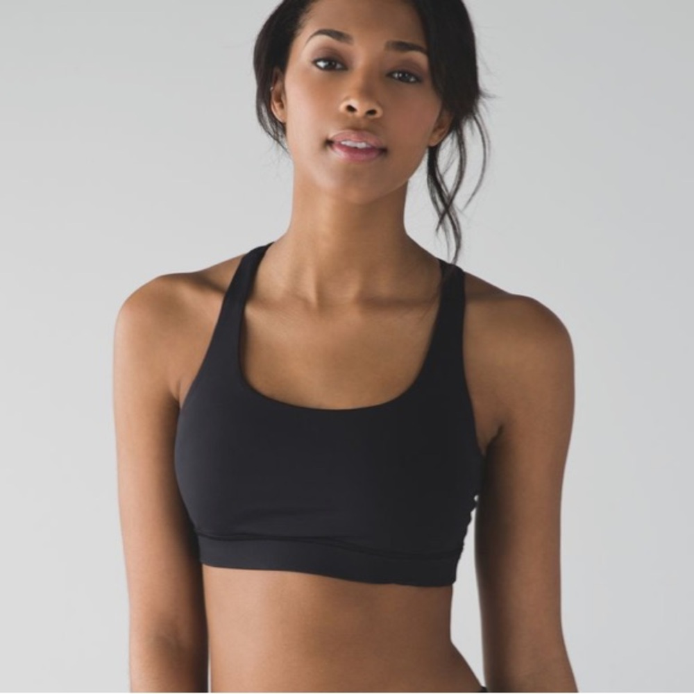 17.  Lululemon Energy Black Strappy Sports Bra size 10 Style Number: W2326S